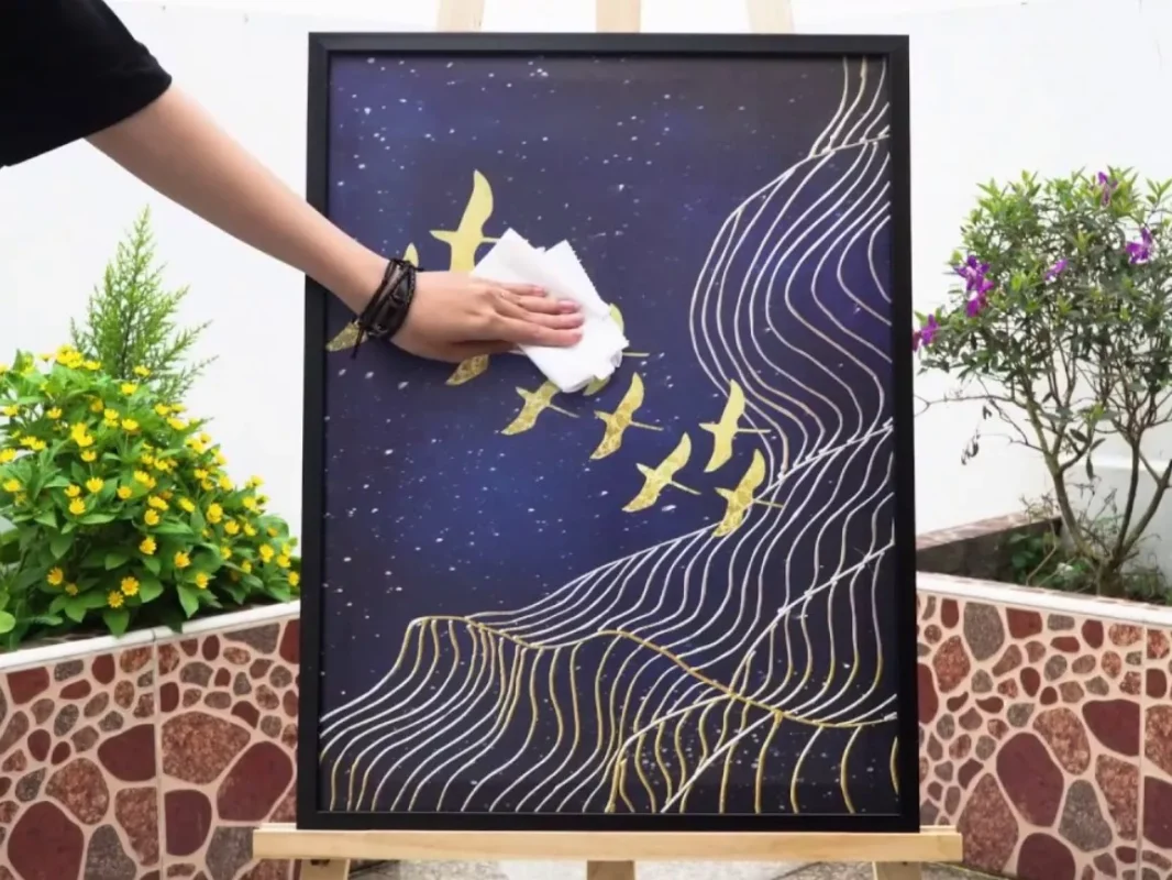 Cách vệ sinh tranh canvas